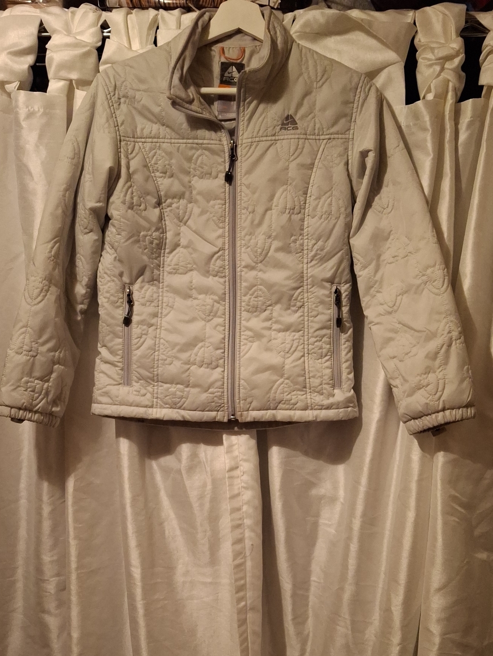 Nike ACG Light Cream Quilted Ski Jacket
